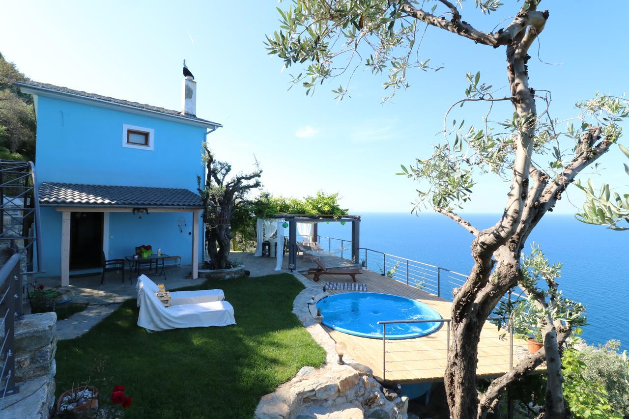 Villa Fakistra'S Blue House à Tsagkarada Extérieur photo